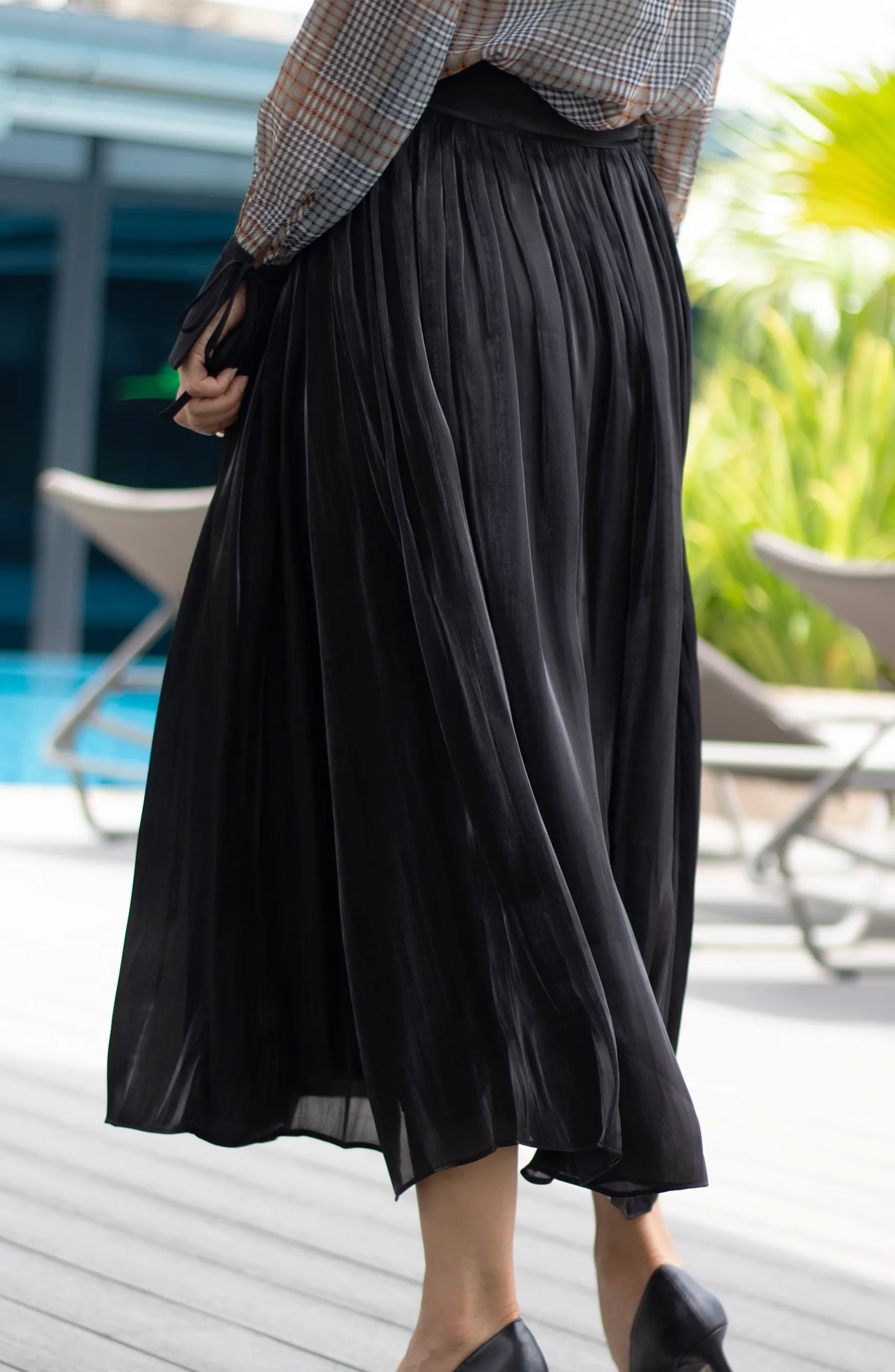 Black Metallic Lux Pleated Skirt