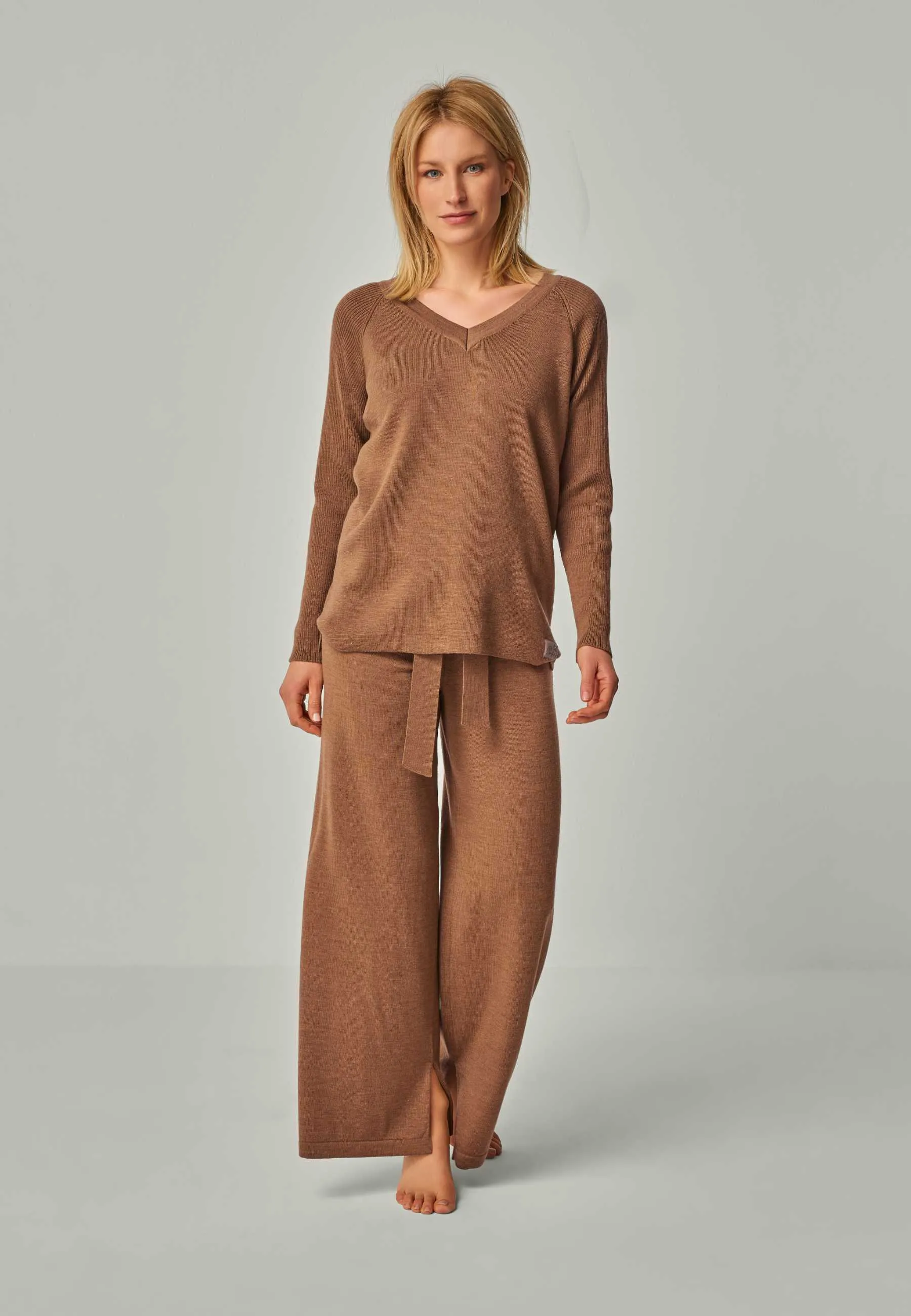 LOUNGEWEAR SET  - Pullover Dorina & Pants Bailey