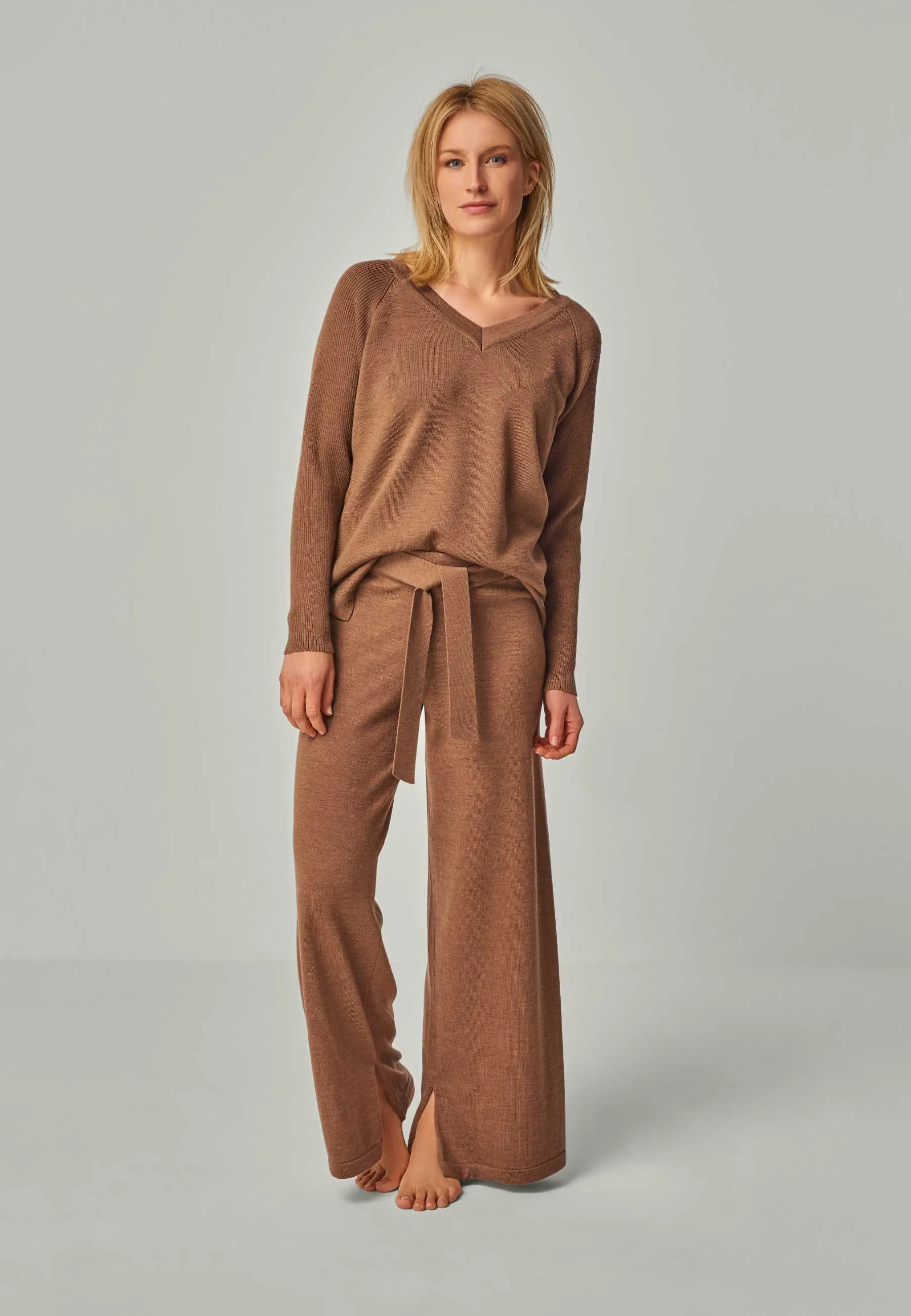 LOUNGEWEAR SET  - Pullover Dorina & Pants Bailey